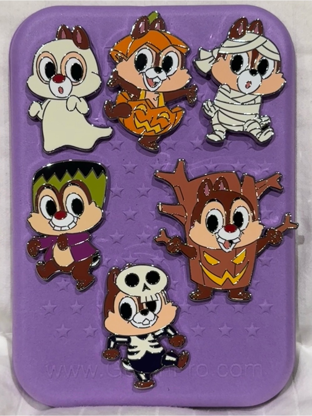 Disney Trick or Chipmunk Pin Set